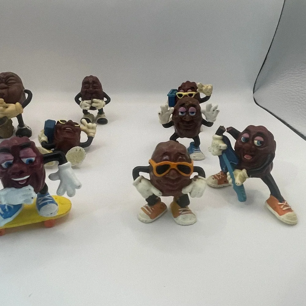 LOT OF 10 California Raisins PVC Figure Vintage 80s Retro Collectible Surf Prop